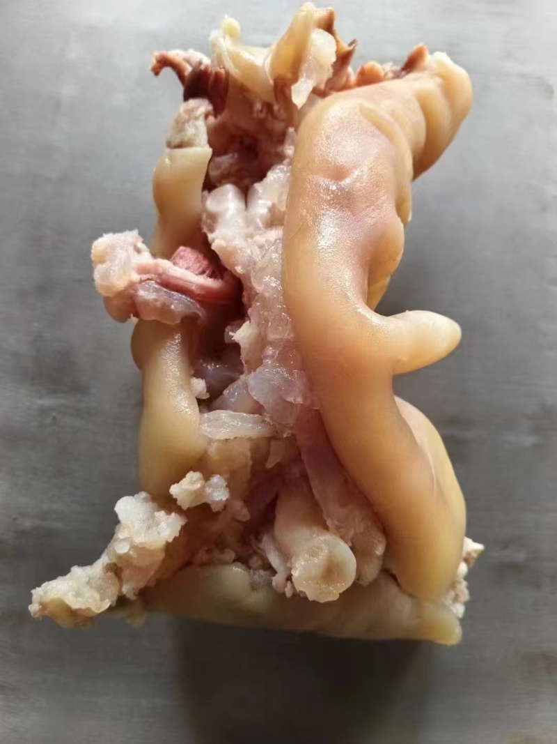 【熟食牛蹄】优质火烧毛全去骨熟牛蹄，优质货源可视频看货