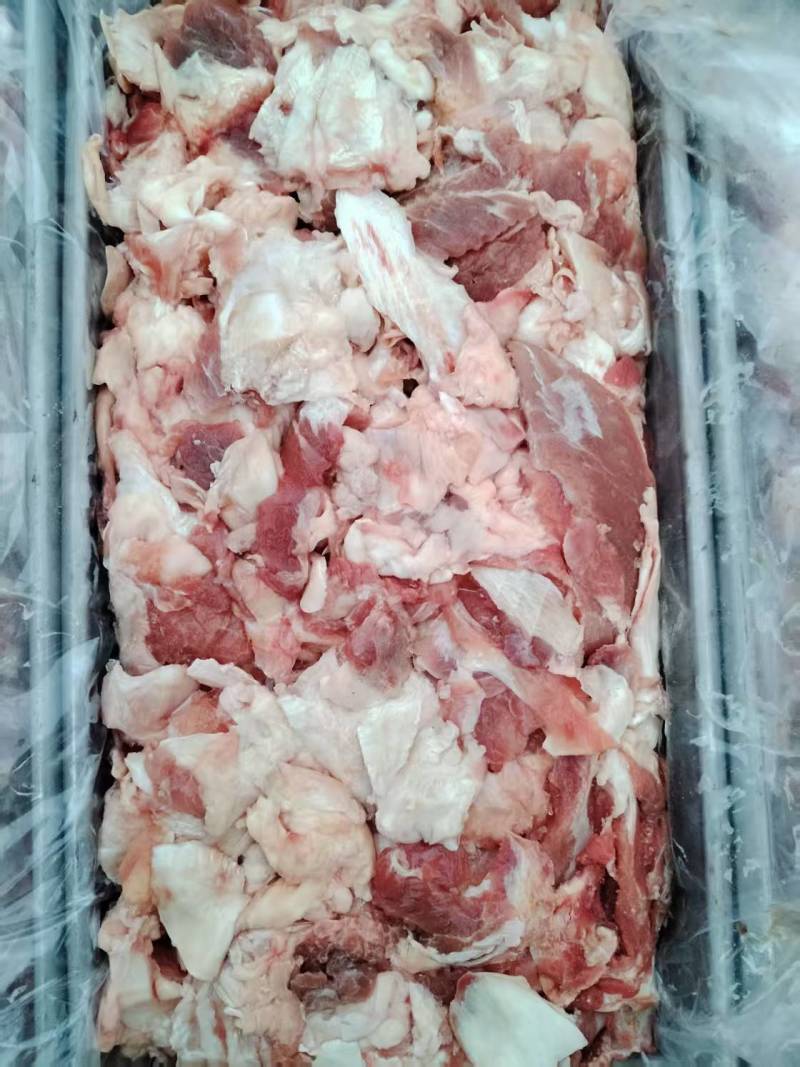 牛碎筋，纯干货，筋肉块大，一块十斤，价格便宜