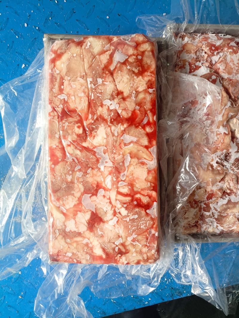 牛碎筋，纯干货，筋肉块大，一块十斤，价格便宜