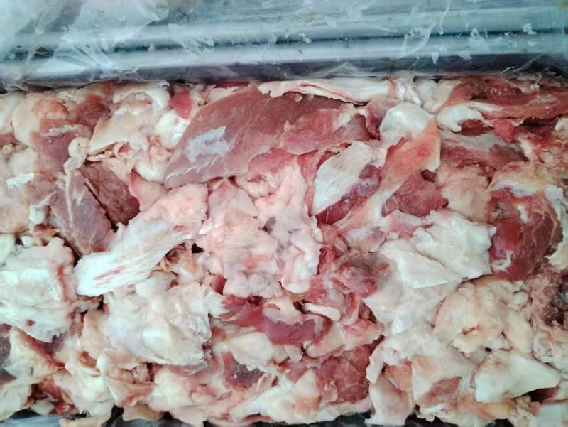 牛碎筋，纯干货，筋肉块大，一块十斤，价格便宜