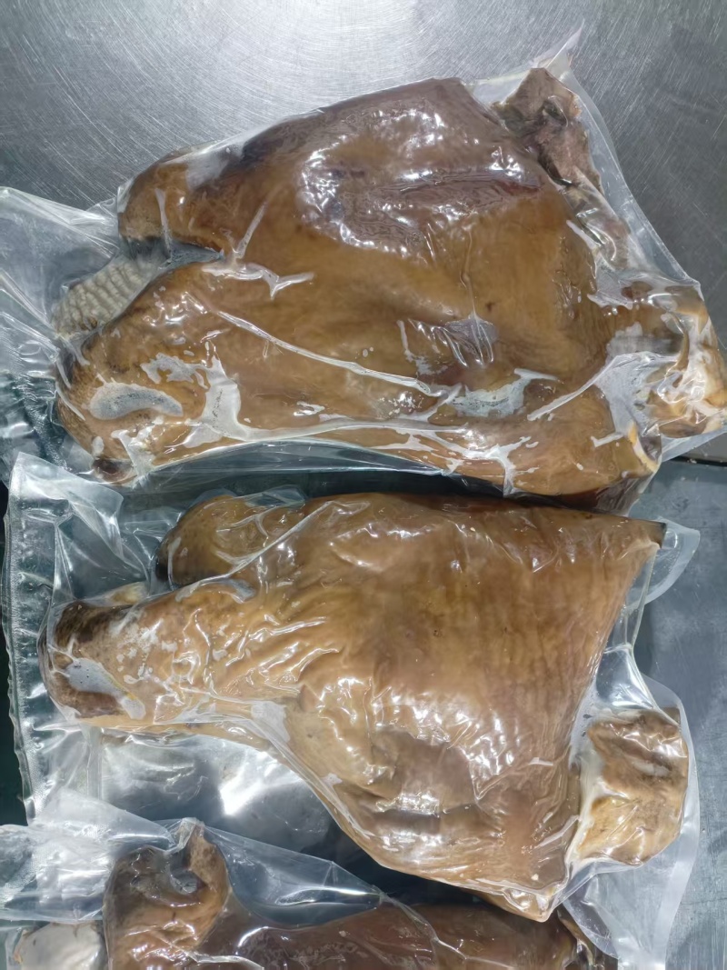 熟牛头肉。全熟牛头肉，纯草地牛头肉，口感好。质量如