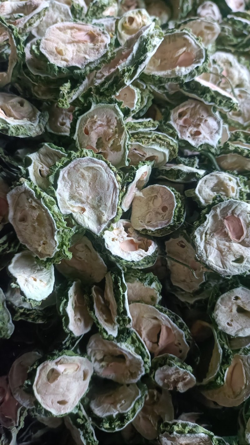 精品烘干苦瓜干大量有货，量大价优质量好欢迎选购
