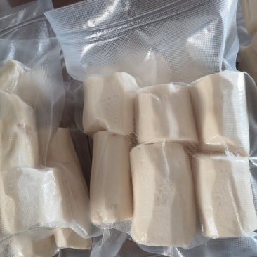 粉粉糯糯的白肉面包木薯