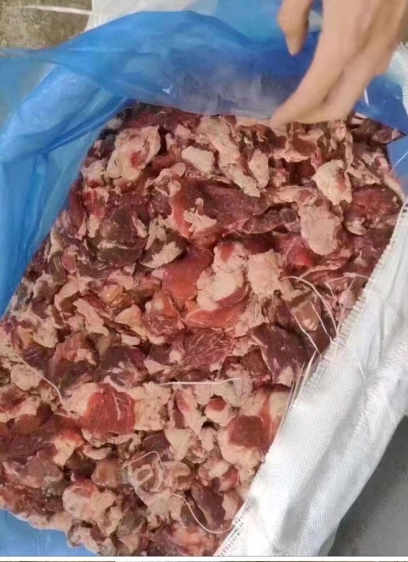 牛碎肉，货源充足，价格美丽，欢迎咨询，来电优
