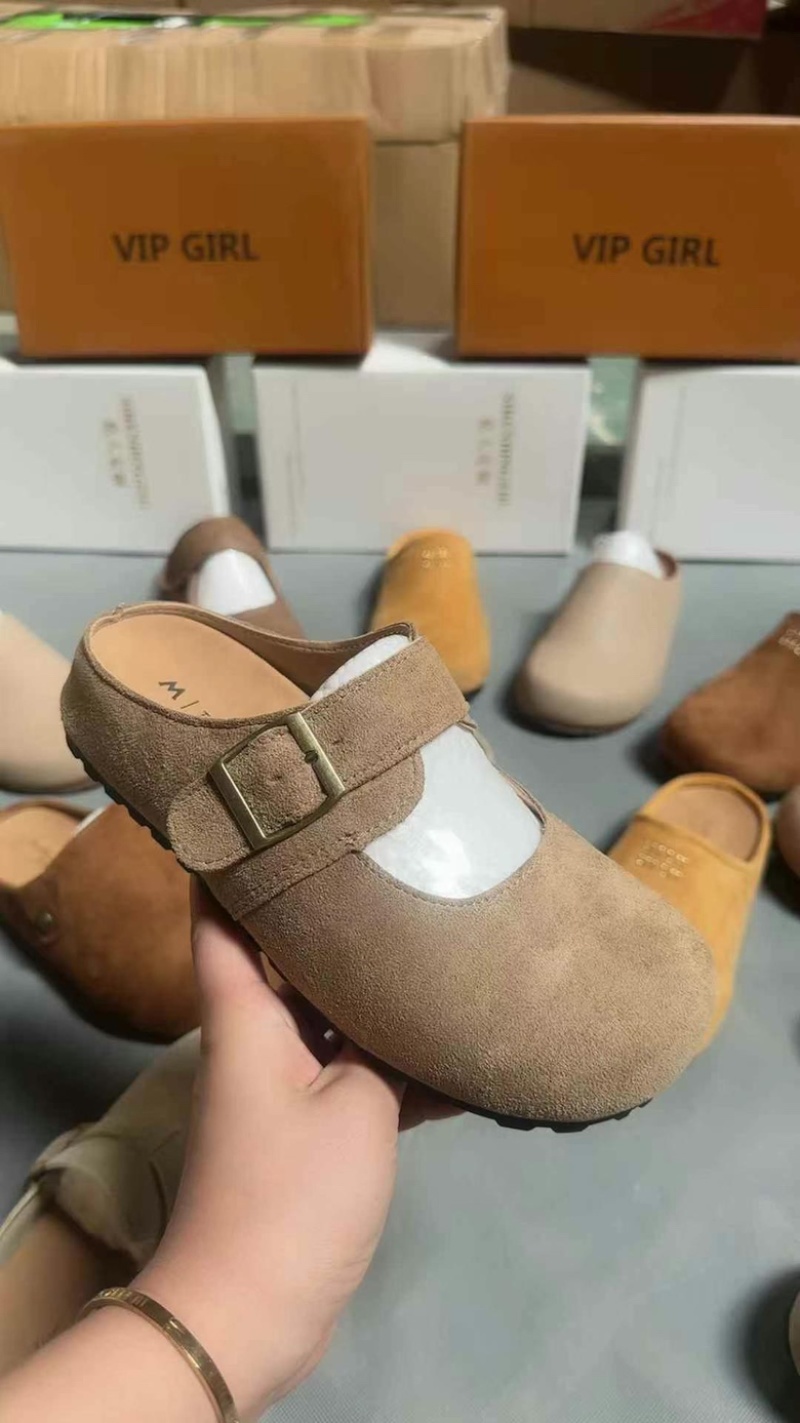 博肯鞋垫加厚，防滑耐磨，底软