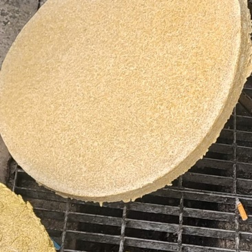 黄豆饼，适合鸡鸭鹅猪牛羊养殖**饲料，质量有保证，可以视屏看