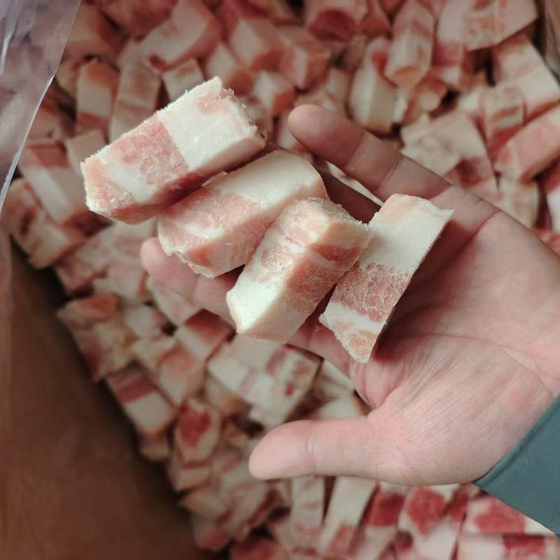原切带皮五花肉块