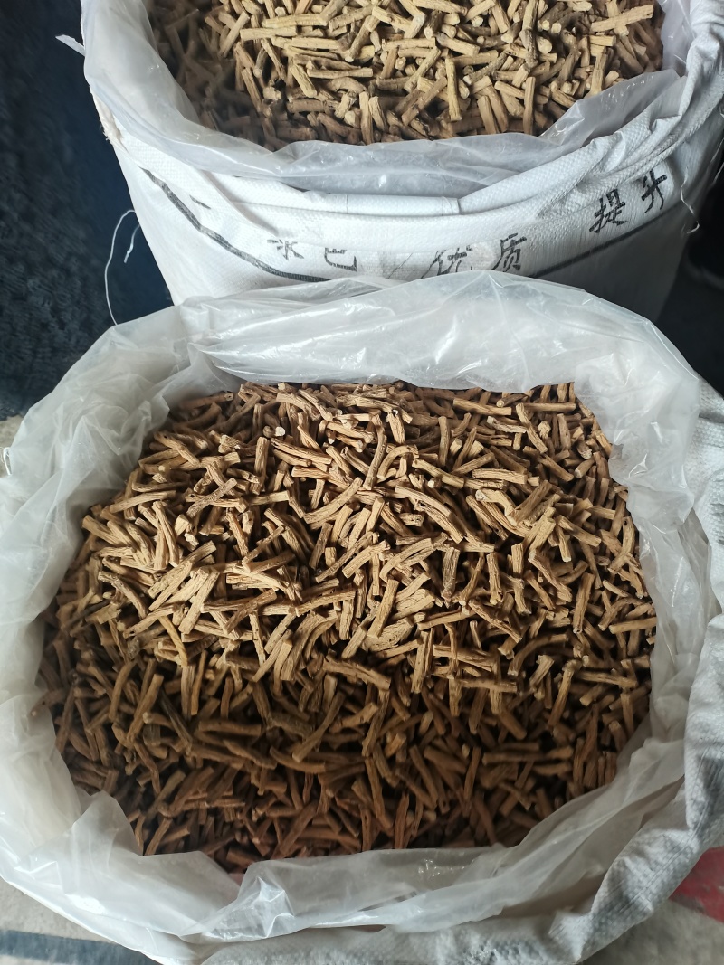 每袋1斤，产地直发，纯干党参段！各种规格都有！私聊