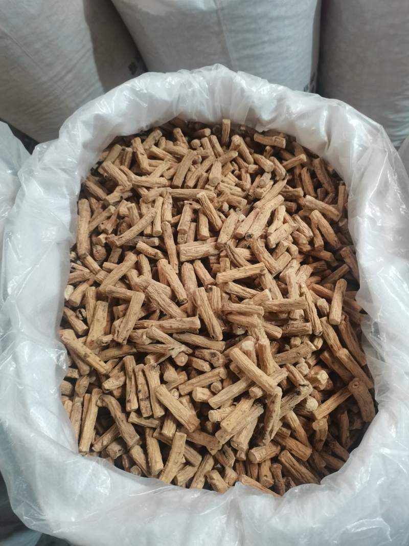 每袋1斤，产地直发，纯干党参段！各种规格都有！私聊