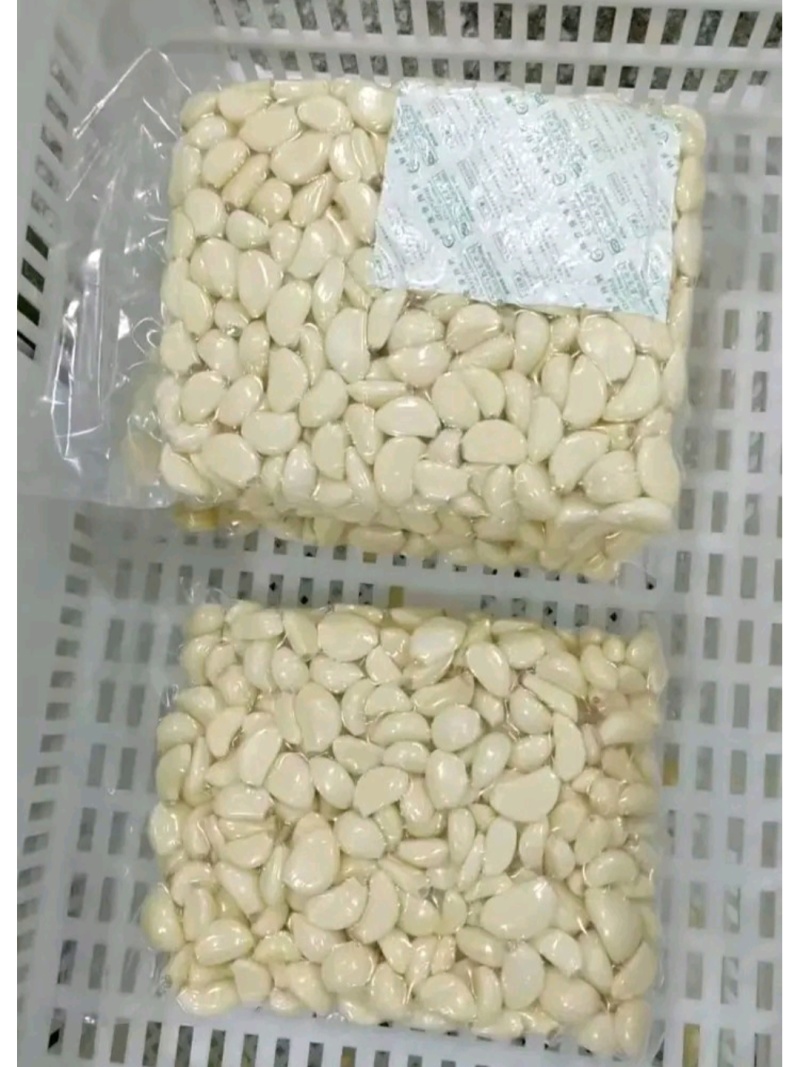 优质蒜米，产地直销。品种齐全，可批发，可零售，代发车。