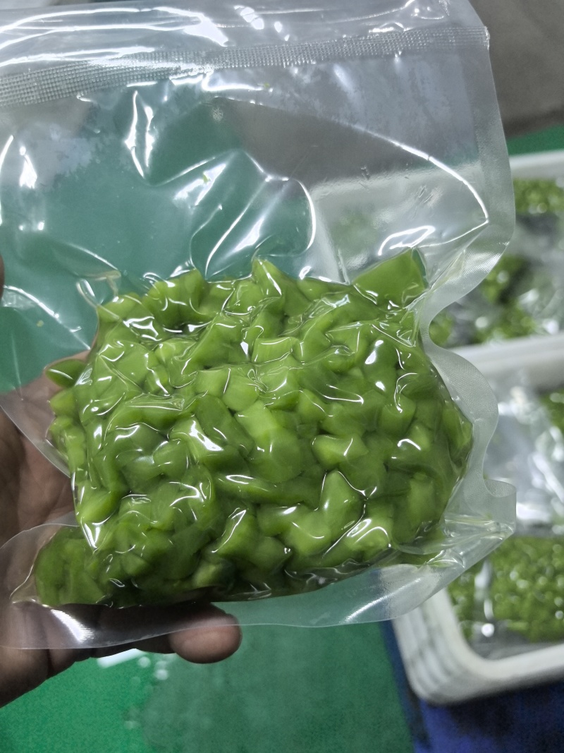 翡翠莴笋各种系列，各种规格，支持订制
