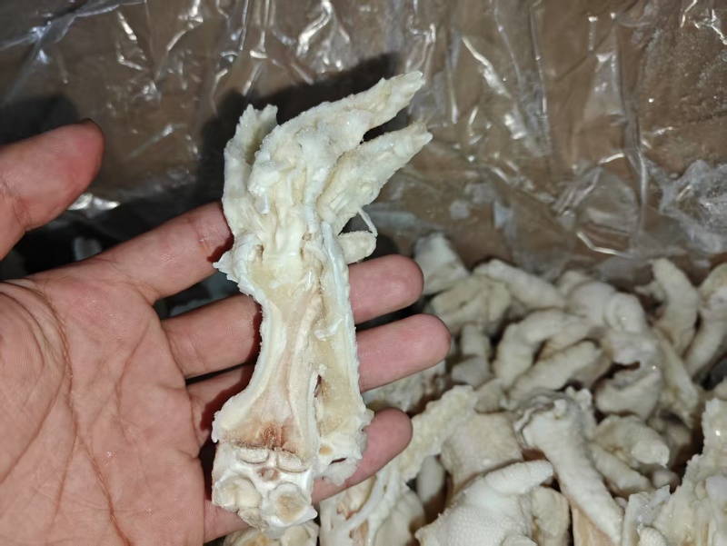 纯干去骨鸡爪，冷库现场实拍，干冰的不是包冰的哦