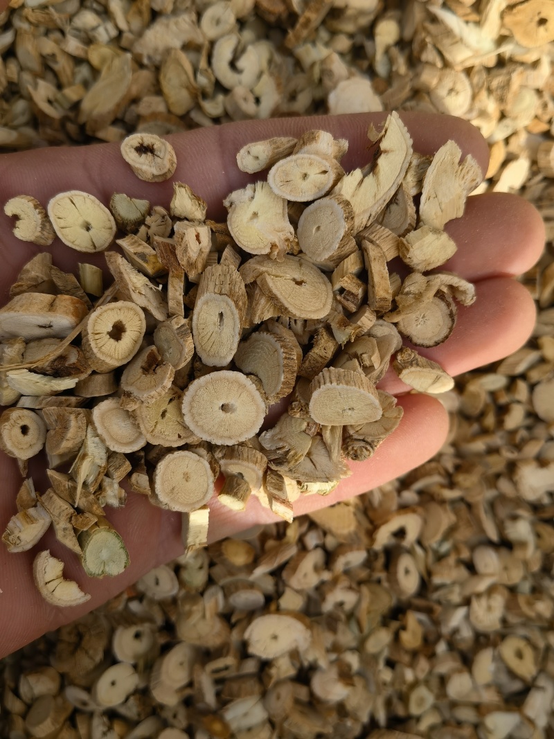 黄芪黄芪圆片统，可打粉量大从优，关书药业品质保证量大