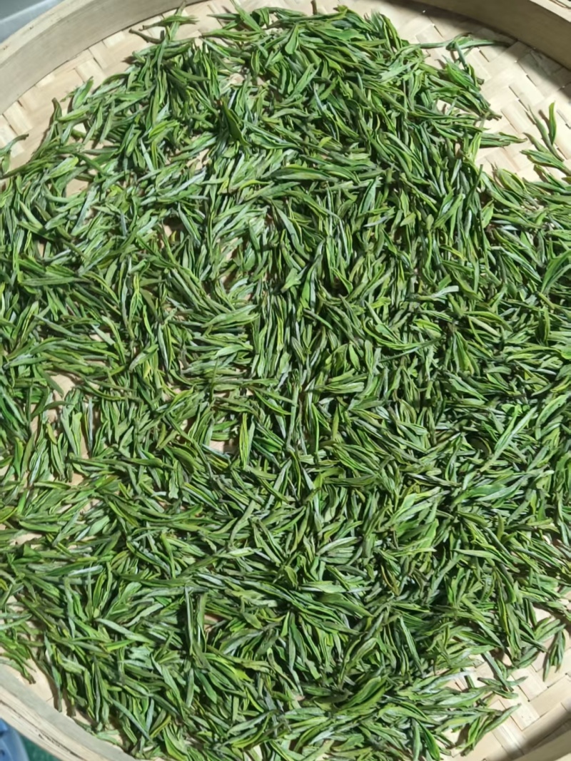 咸丰白茶富硒茶，规格齐全自产自销，产地现货，欢迎来电咨询