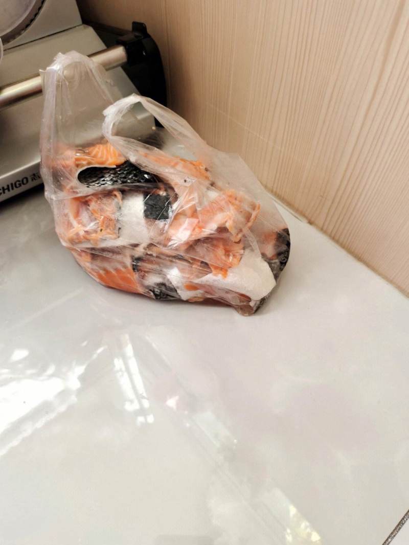 三文鱼边角料