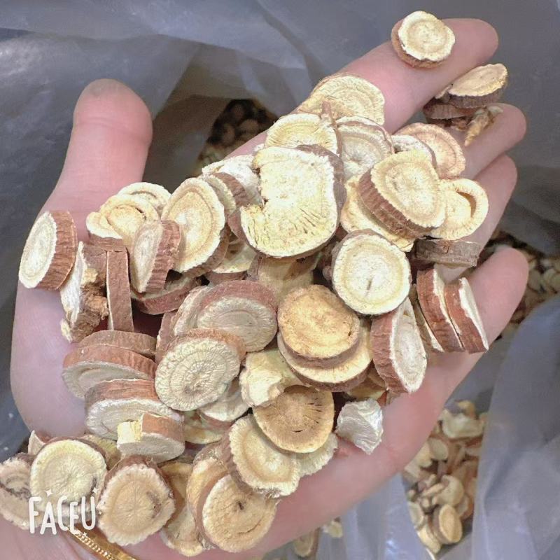 甘草原片1.2至1.5片货源充足量大价优保质保量欢迎联系