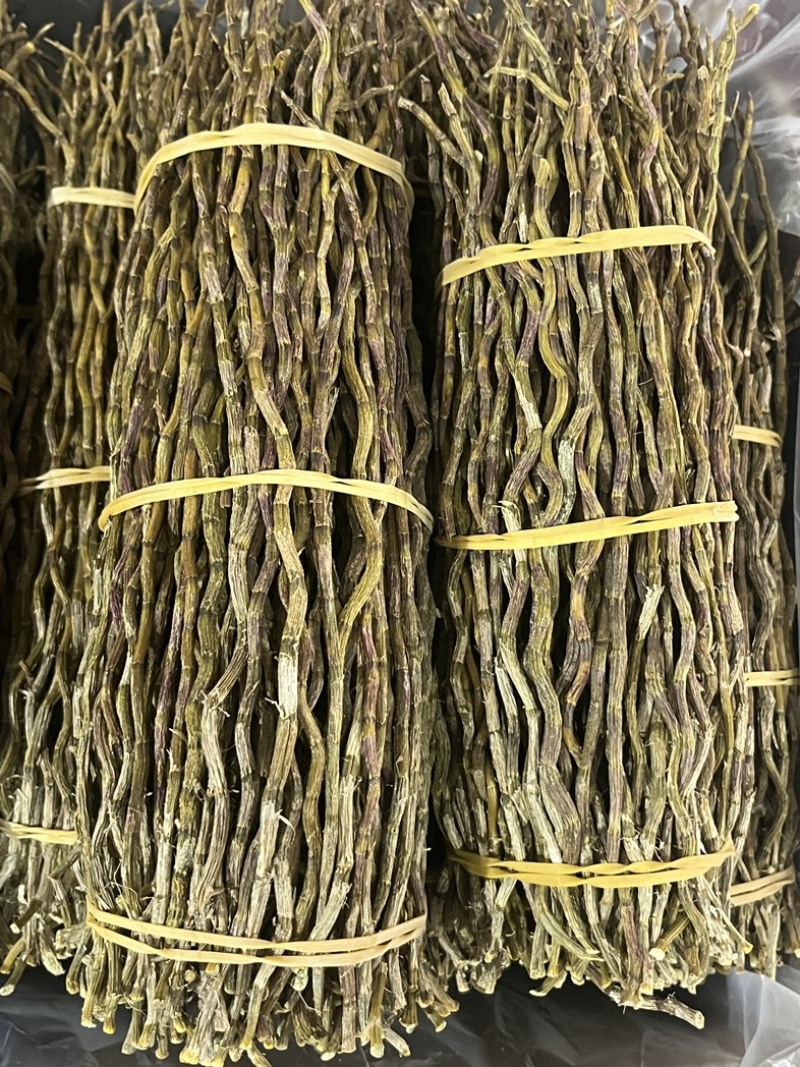 云南西双版铁皮石斛干条捆条一手货源品质保证，干条