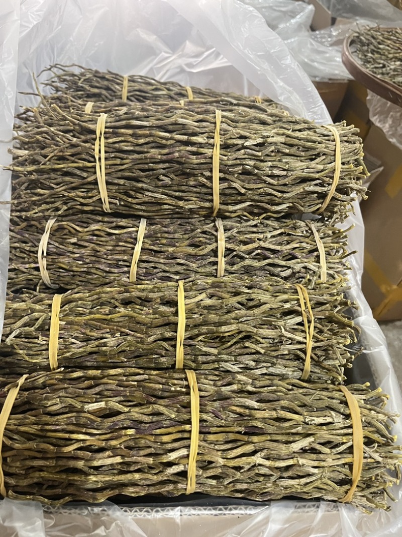 云南西双版铁皮石斛干条捆条一手货源品质保证，干条