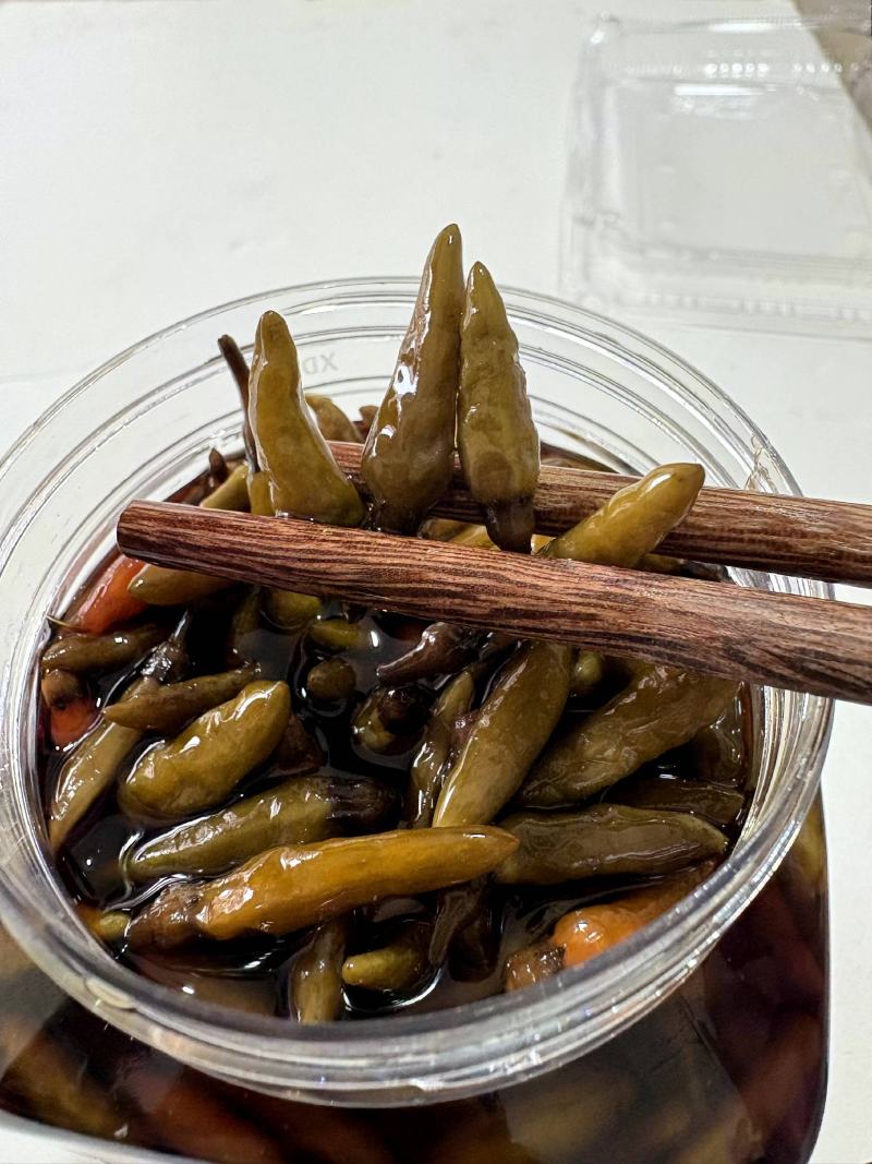 云南新鲜腌制小米辣，小苦果，剪杆，人工挑选