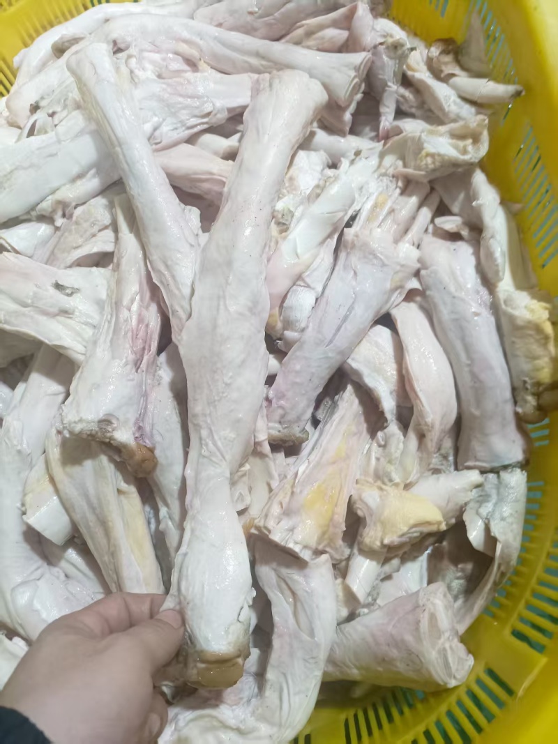 牛蹄筋，牛蹄主筋，纯手工去骨扒筋，纯干货。没有碎筋。
