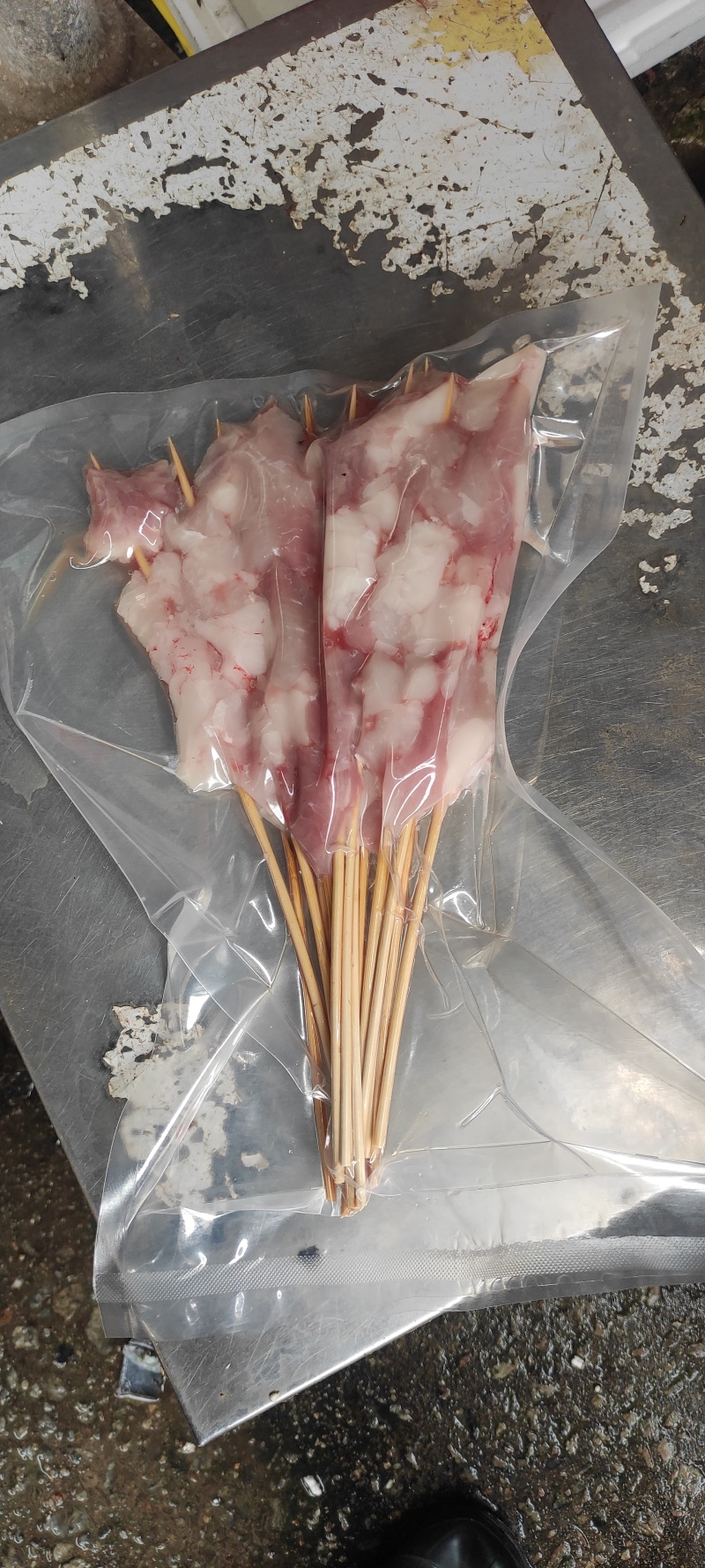 鳄鱼肉串