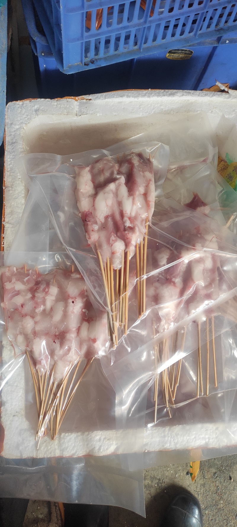 鳄鱼肉串