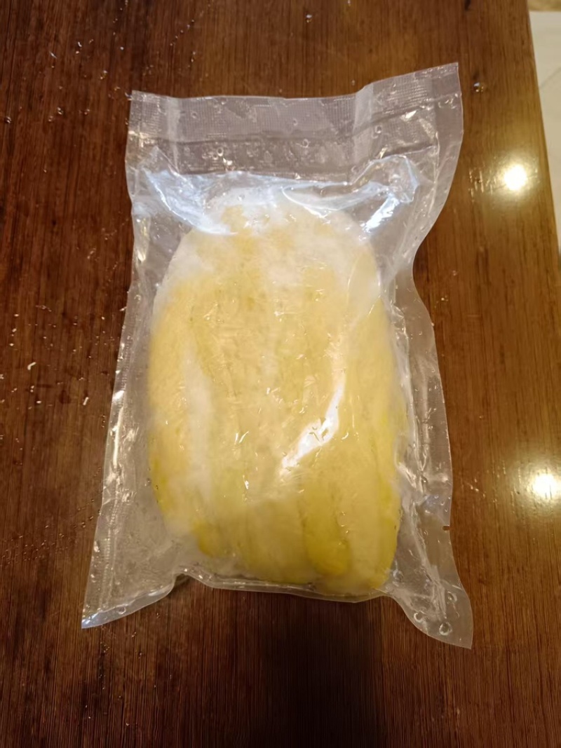 黄瓜皮，新鲜泡酱腌菜，口感酸爽，健康美味