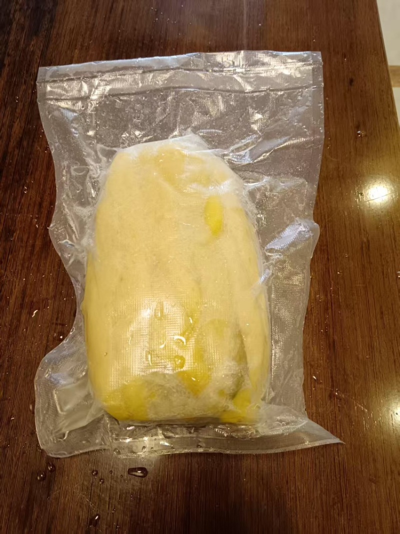 黄瓜皮，新鲜泡酱腌菜，口感酸爽，健康美味