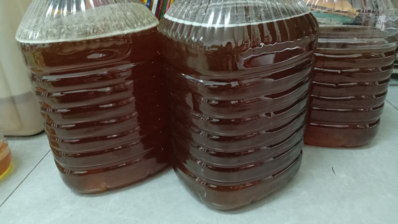 土蜂荔枝蜜，天然***，无浓缩，41.3度左右。