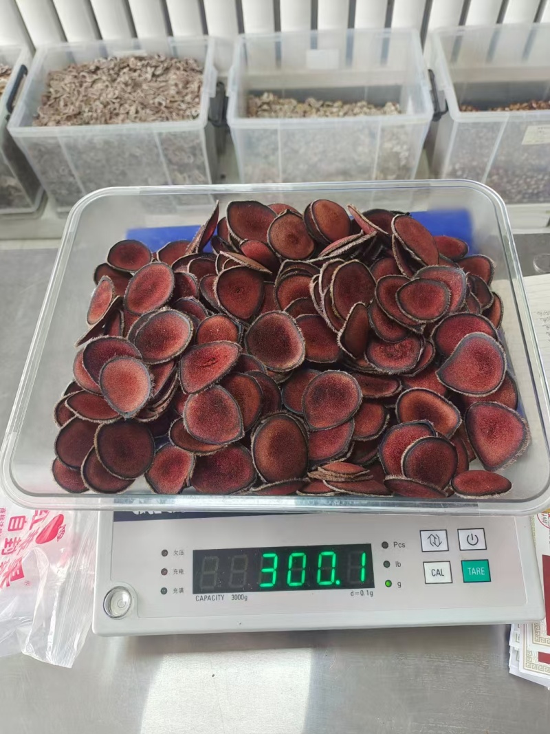 鹿茸片，各种规格都有，原产地发货，可以大量供货
