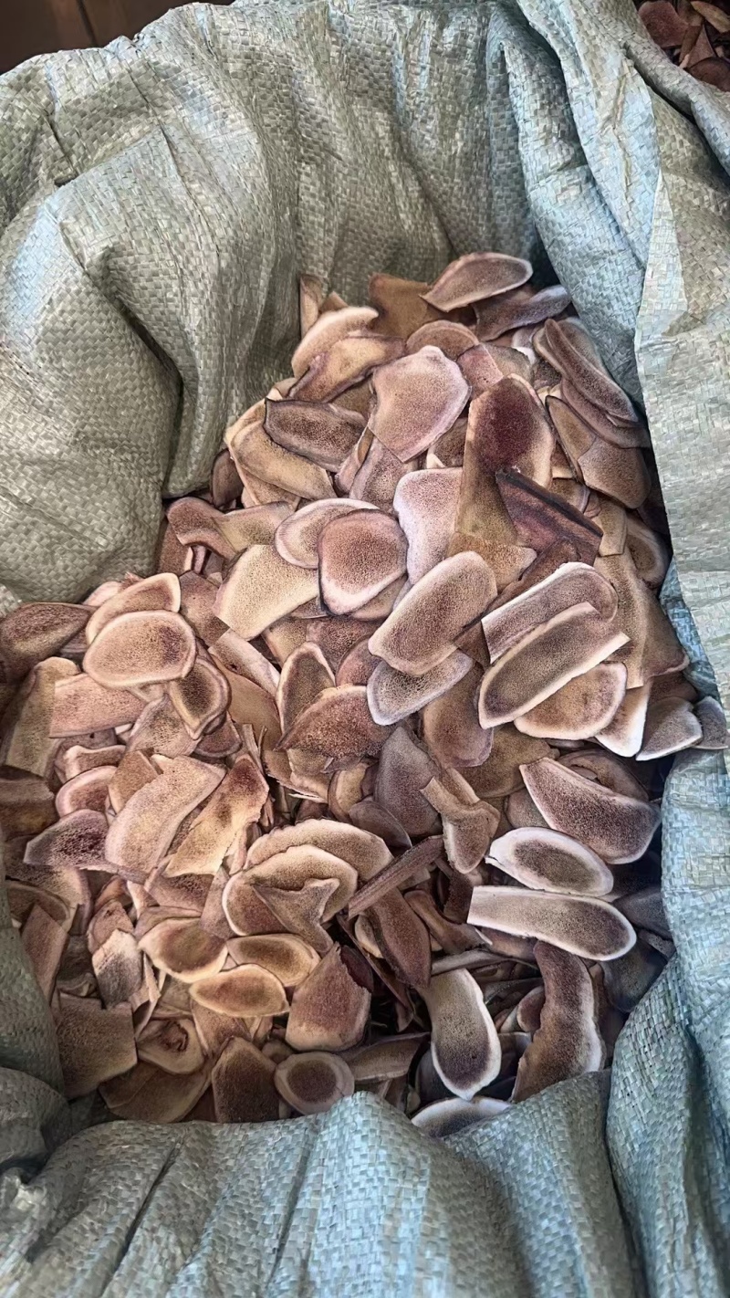 鹿茸片，各种规格都有，原产地发货，可以大量供货