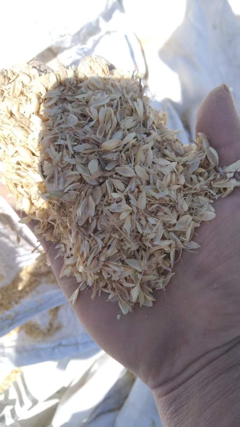 小米糠，麦糠，碎麦