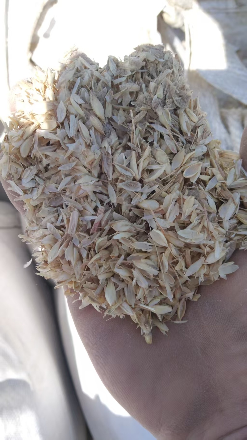 小米糠，麦糠，碎麦