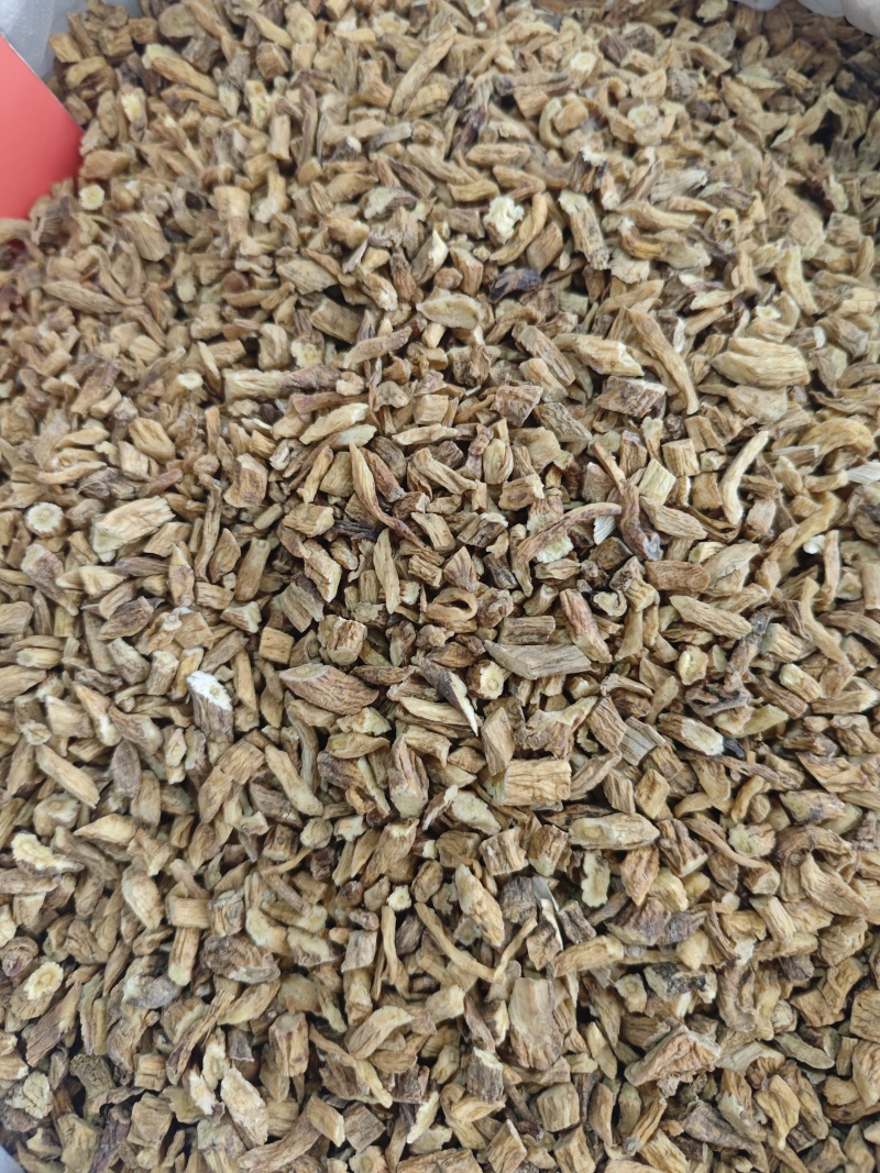 秦艽：安徽亳州，龙胆科植物秦艽，麻花秦艽，粗茎或小秦艽
