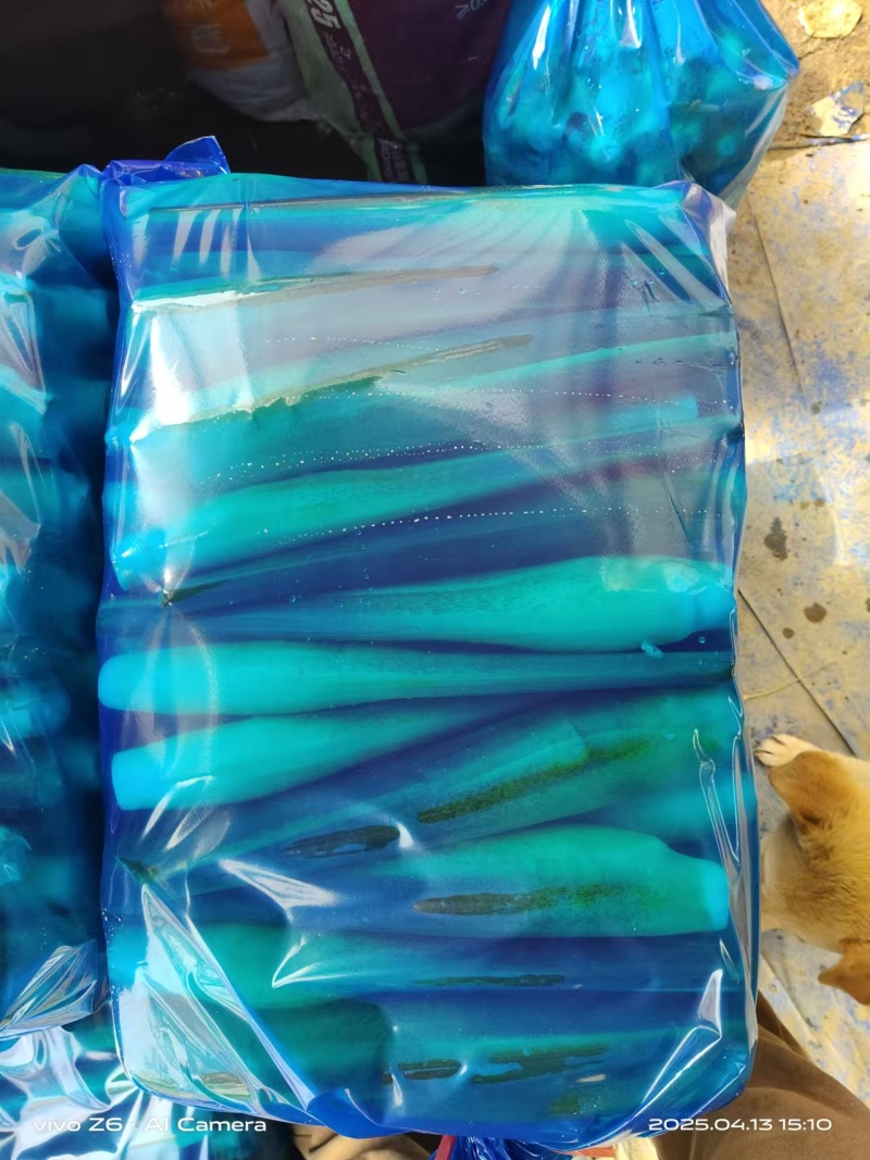 茭白大量现货供应，规格齐全，可视频看货代发全国欢迎电联