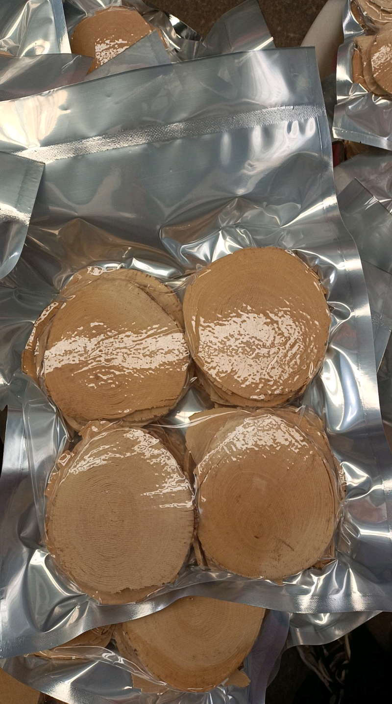 车革阿里各种中药材，名贵药材，冷背药材，做中药，我们只做