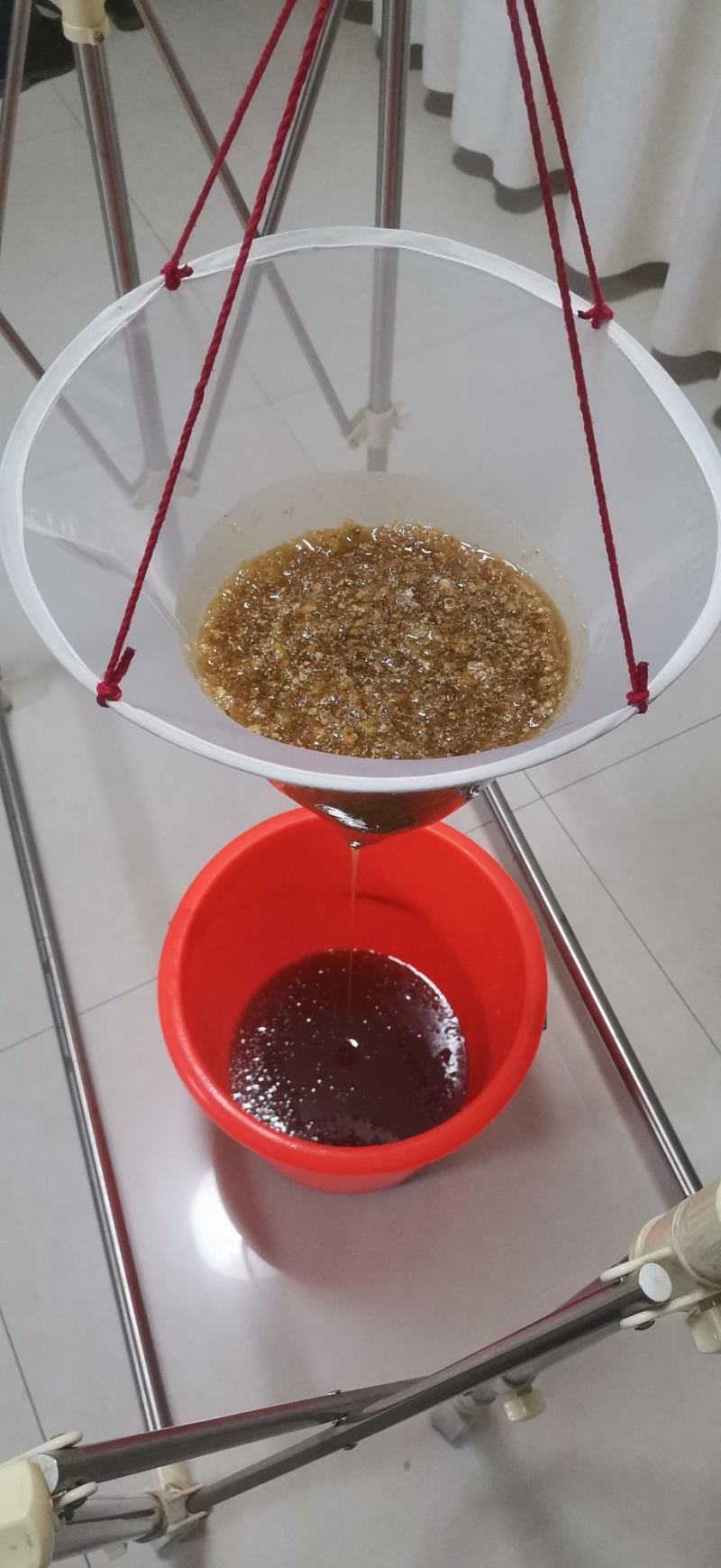 天然土蜂蜜4月13日割的新全封盖成熟蜜百花春蜜
