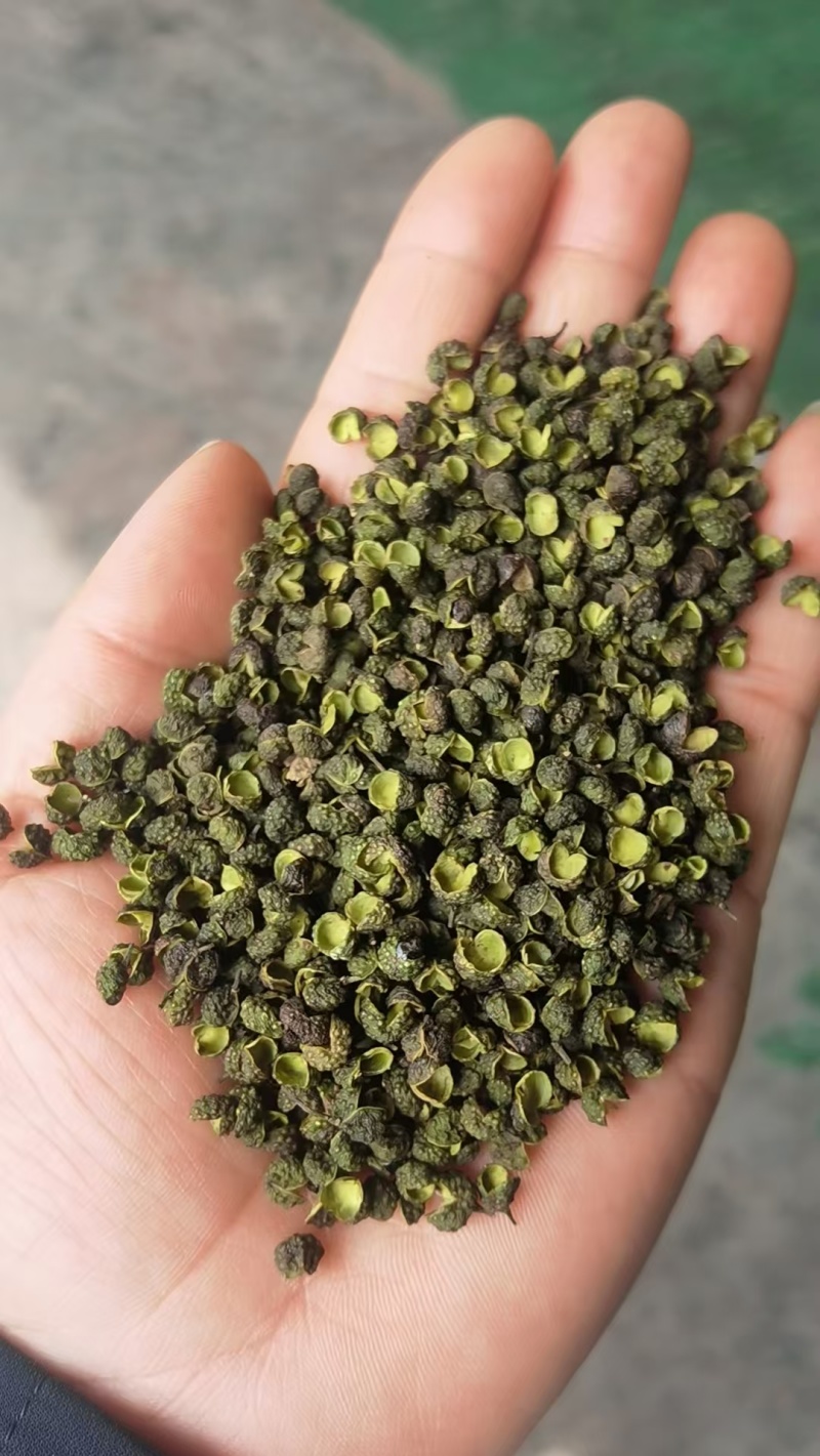 我们基地直发，只提供特级和精品青花椒，不卖次货，可发样品