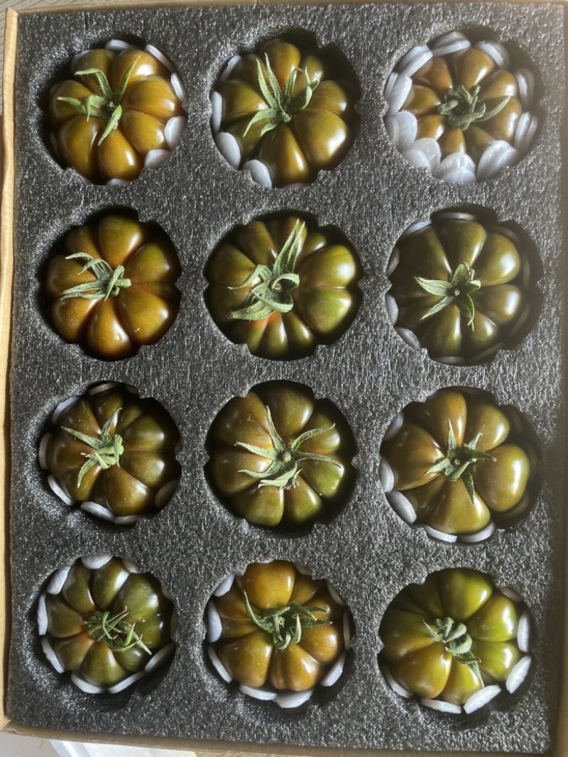 棕色马蹄番茄，花瓣番茄，基地种植，口感沙瓤