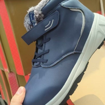 尾货健步棉鞋，3980双，6.6块，35-41码
