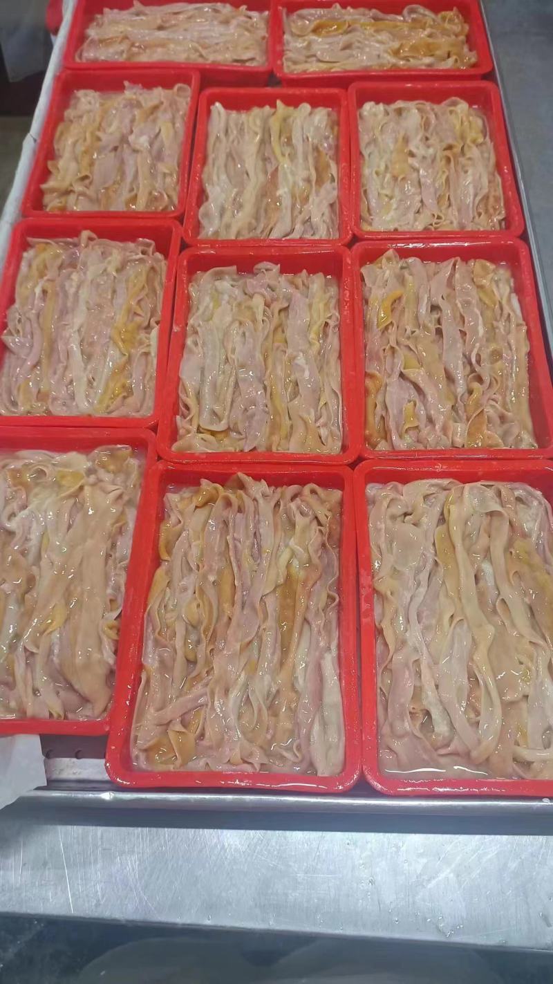 鸭肠精品生熟鸭肠工厂发货货源充足质量保证物流冷链运输