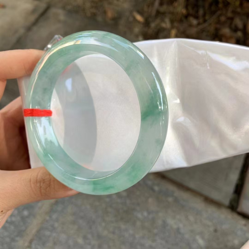 翡翠原石品质保证诚信经营缅甸产地货源欢迎来电