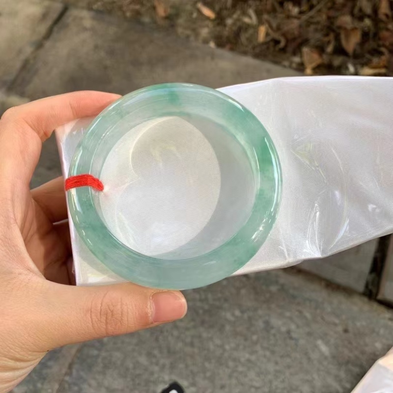 翡翠原石玉石品质保证一手货源欢迎各位老板选购洽谈