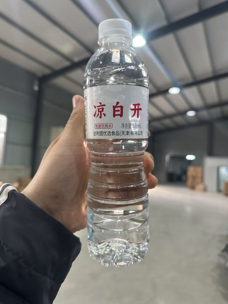 矿泉水工厂直发，现货批发，量大从优，欢迎来电咨询