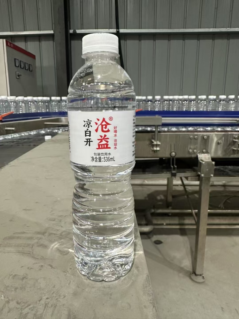 矿泉水工厂直发，现货批发，量大从优，欢迎来电咨询