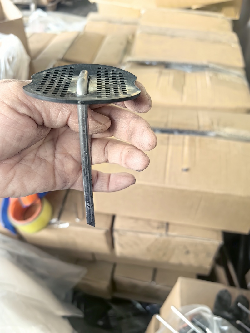 三维网防草布地钉地插园艺地钉土工格栅地钉
