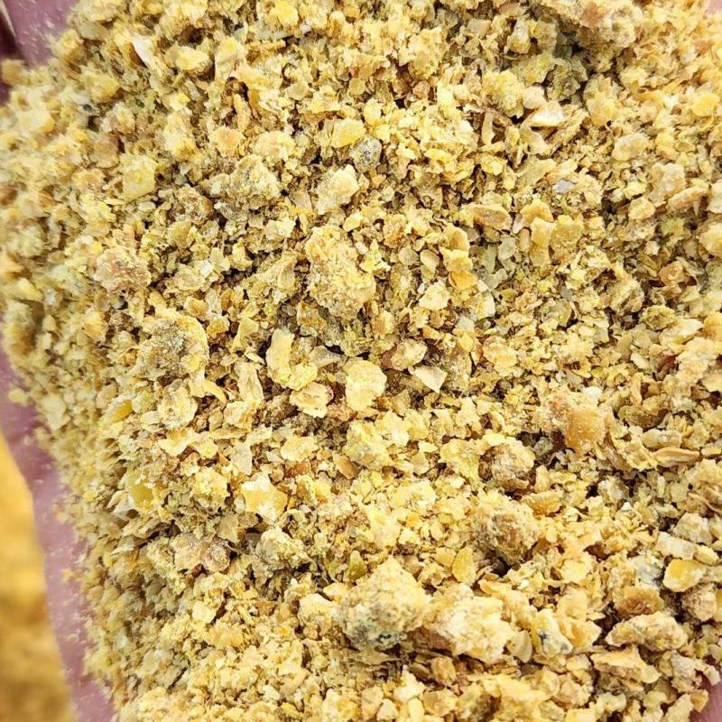 大豆油饼，厂家直销价格优惠欢迎看货，自制