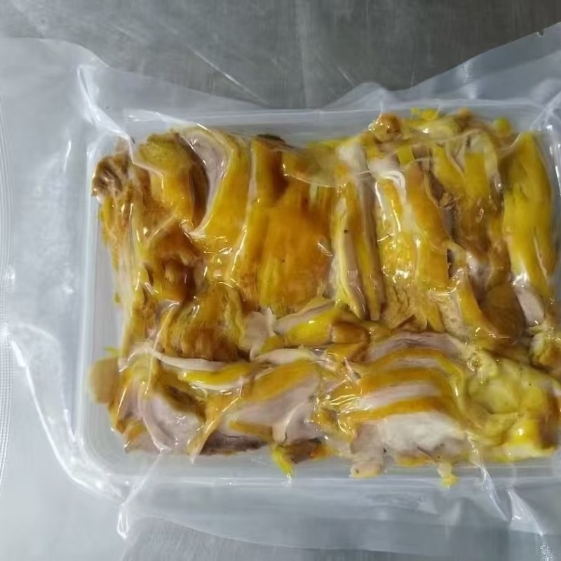 全熟盐焗鸡片，一件20斤，一斤一包，解冻直接调料摆盘，