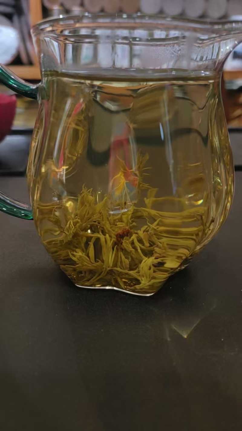中秋佳节快到了，一杯茶，一份情。我们为您准备了优质的茶叶