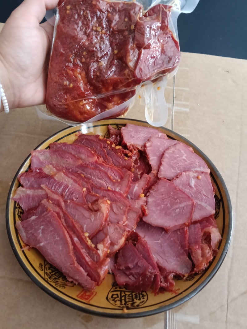 【卤味】酱香猪肉独立包装开袋即食麻辣五香两个口味